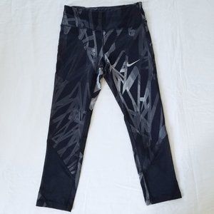 NWT Nike women's Epic Lux crop running tights (XS)